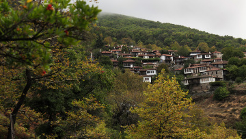 Πιερία: Ένα οδοιπορικό στους πρόποδες του Ολύμπου
