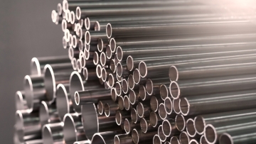 Η ΕΕ διπλασιάζει τους τελωνειακούς δασμούς στον εισαγόμενο χάλυβα