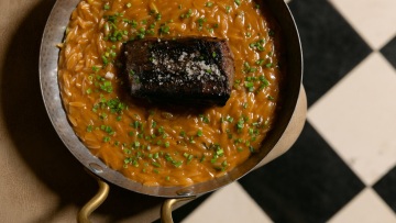 Nava Gastrobar: Για ηπειρώτικο κρέας, ιαπωνική namelaka σ' ένα ιστορικό κτίριο στα Ιωάννινα