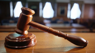 Για 25 χρόνια δεν του έδιναν άδεια και τελικά τον απέλυσαν: Το βρετανικό δικαστήριο τον δικαίωσε με ποσό-μαμούθ