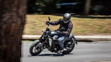 Δοκιμάζουμε τη νέα Ducati Scrambler - Πόσο κοστίζει στην Ελλάδα;