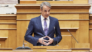 Μητσοτάκης σε Ανδρουλάκη: Ονειρεύεσαι αυτοδυναμία ΝΔ για να βγεις από τη δύσκολη θέση - Στον ΣΥΡΙΖΑ περιμένετε αυτόν που σας διέλυσε για να επανέλθει