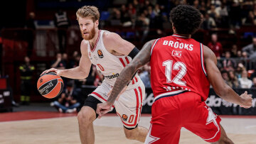 Ολυμπιακός - Αρμάνι Μιλάνο: Για την πρωτιά οι Πειραιώτες, τζάμπολ στις 21:15