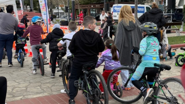 ΔΕΗ Tour of Hellas 2026: Πειραιάς, Γλυφάδα και Λαμία παίρνουν τη σκυτάλη στις εκπαιδευτικές δράσεις της Cycling Greece