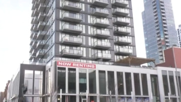 Φοιτητής πετάει δύο φορές την εβδομάδα για να αποφύγει το ενοίκιο - Πώς γλιτώνει εκατοντάδες ευρώ