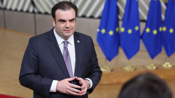 Το υπερπλεόνασμα ανοίγει παράθυρο για νέα μέτρα στήριξης, οι δύο παράγοντες που θα κρίνουν το τελικό πακέτο