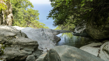 Φαράγγι της Καλυψούς: Η απόδραση-έκπληξη του Κισσάβου που μοιάζει με σκηνικό παραμυθιού
