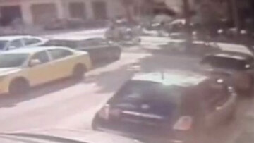 Η ΕΛΑΣ αναζητεί τον οδηγό της μηχανής που παρέσυρε την 16χρονη στη Λιοσίων, βίντεο από τη στιγμή του τροχαίου