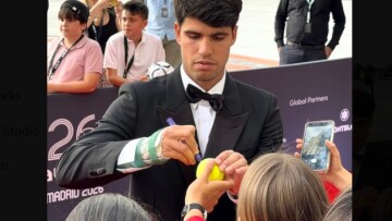 Αλκαράθ: Αμφίβολη η συμμετοχή του στο Roland Garros μετά την εμφάνιση με νάρθηκα στο χέρι, δείτε βίντεο


