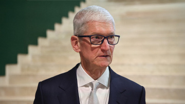 Τέλος εποχής στην Apple: 15 χρόνια απ' όταν διαδέχθηκε τον Στιβ Τζομπς, ο Τιμ Κουκ αποχωρεί από την ηγεσία του τεχνολογικού κολοσσού