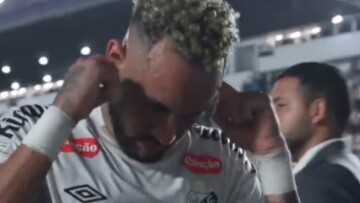 Νεϊμάρ: Πήγε απογοητευμένος στα αποδυτήρια κλείνοντας τα αυτιά του μετά τη νέα ήττα της Σάντος, δείτε βίντεο

