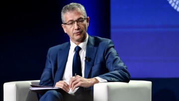 Financial Times: O Ισπανός Πάμπλο Ερνάντεθ ντε Κος φαβορί για τη διαδοχή της Λαγκάρντ στην ΕΚΤ