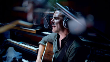 Τζακ Σαβορέτι: Οι Έλληνες φίλοι, οι βόλτες στη Βαρβάκειο, ο ταξιτζής που τον εξέπληξε