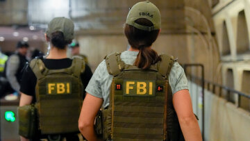 Το FBI συνέλαβε 18χρονο που σχεδίαζε τρομοκρατική επίθεση σε εμπορικό κέντρο στη Μινεάπολη