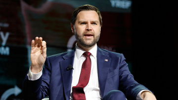 Αναβάλλεται η επίσκεψη Βανς στο Ισλαμαμπάντ: «Στον αέρα» οι συνομιλίες με το Ιράν