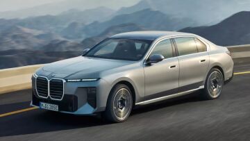 Αυτή είναι η νέα Σειρά 7 της BMW - Πότε θα έρθει στην Ελλάδα;
