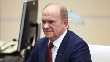 Για νέα Οκτωβριανή Επανάσταση προειδοποιεί ο ηγέτης του Κομμουνιστικού Κόμματος της Ρωσίας, αν δεν παρθούν οικονομικά μέτρα