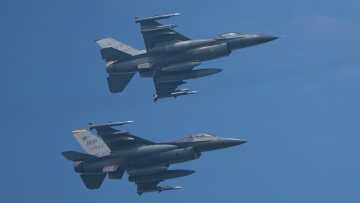 Μαχητικά συγκρούστηκαν στον αέρα στη Νότια Κορέα επειδή... οι πιλότοι τραβούσαν βίντεο και φωτογραφίες με τα κινητά τους 