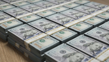 WSJ: Οι ΗΠΑ σταματούν να στέλνουν δολάρια στο Ιράκ για να το αναγκάσουν να διαλύσει οργανώσεις που πρόσκεινται στο Ιράν