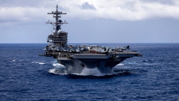 Το αεροπλανοφόρο George Bush καταφθάνει στη Μέση Ανατολή