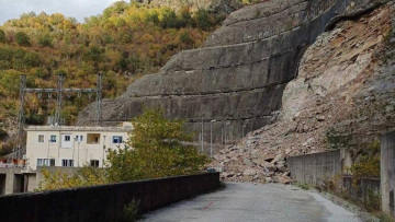 Κατολίσθηση κρατά 30 οικογένειες στη Γλύστρα Τρικάλων μακριά από τα σπίτια τους από τον Νοέμβριο του 2025