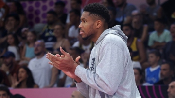 Ο Αντετοκούνμπο προπονείται σε στυλ... Ρόκι Μπαλμπόα και ετοιμάζεται για την επόμενη σεζόν στο ΝΒΑ