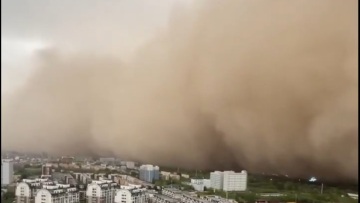Ισχυρές καταιγίδες σκόνης και άμμου από τη Μογγολία «έπνιξαν» επαρχίες στη βόρεια Κίνα, δείτε βίντεο