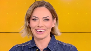 Ιωάννα Μαλέσκου: Δεν κόβω μόνο το μαλλί αλλά και ανθρώπους και συνθήκες που δεν θέλω στη ζωή μου