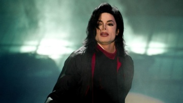 Ο Μάικλ Τζάκσον ήταν χειρότερος από τον Επστάιν, λέει ο σκηνοθέτης του Leaving Neverland
