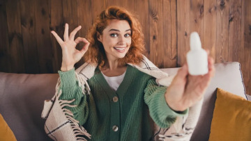 Ρινικό σπρέι αναστρέφει τη γήρανση του νου και «ξυπνά» τη μνήμη – Τι έδειξε μελέτη
