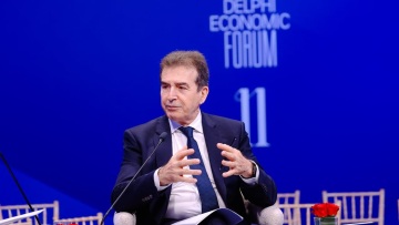 Χρυσοχοΐδης: 100 καταγγελίες την ημέρα για ενδοοικογενειακή βία, 500 δράστες στη φυλακή