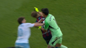 Ισπανία: Ο τερματοφύλακας της Σαραγόσα ζήτησε συγνώμη για τη γροθιά σε αντίπαλο