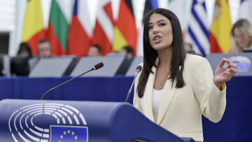 Στο Ευρωκοινοβούλιο η υπόθεση με τις καταγγελίες για πλαστές υπογραφές της Φωνής Λογικής - Η Λατινοπούλου έχει ζητήσει την άρση ασυλίας της