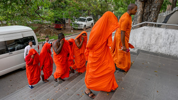 Συνελήφθησαν 22 Βουδιστές μοναχοί στη Σρι Λάνκα για μεταφορά 110 κιλών ισχυρού είδους κάνναβης

