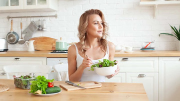 Τα αντιφλεγμονώδη τρόφιμα που «νικούν» την κατάθλιψη