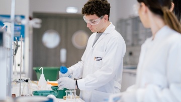 Φαρμακευτική στο Ευρωπαϊκό Πανεπιστήμιο Κύπρου: Σπουδές με προοπτική στην Κύπρο, την Ελλάδα και την Ευρώπη