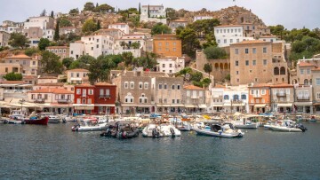 
Πρωτομαγιά στην Ύδρα: Απόδραση για τον «Ναυτίλο»