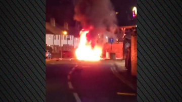 Συνελήφθη άντρας στη Βόρεια Ιρλανδία που τοποθέτησε εκρηκτικό μηχανισμό σε όχημα διανομέα μπροστά από αστυνομικό τμήμα 