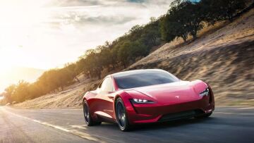 Έρχεται το τελευταίο κανονικό Tesla – Μετά τι;
