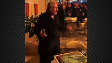 Αλ Πατσίνο: Ο χορός και η τούρτα για τα 86α γενέθλιά του, δείτε βίντεο