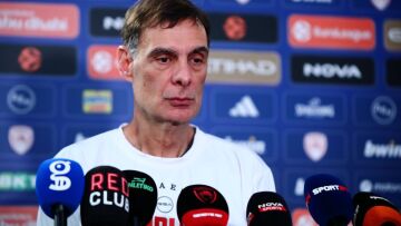 Μπαρτζώκας: «Δεν νομίζω ότι εκτός από εμάς και τον Παναθηναϊκό έχει άλλη ομάδα τόσο μεγάλη πίεση για την κατάκτηση της Euroleague»