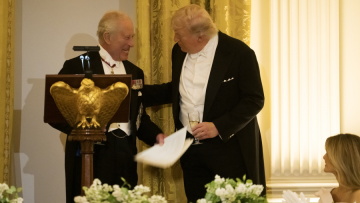 Ο Τραμπ λέει πως ο βασιλιάς Κάρολος δεν θέλει να αποκτήσει το Ιράν πυρηνικά όπλα