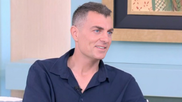 Στέλιος Χανταμπάκης για τη ζωή του στην Ισπανία: Με το που κλείνουν τα σχολεία έχουμε φύγει, δεν κάθομαι ούτε μισή ώρα παραπάνω
