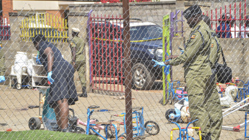 Σε θάνατο καταδικάστηκε ο άνδρας που σκότωσε τέσσερα νήπια σε βρεφονηπιακό σταθμό στην Ουγκάντα 