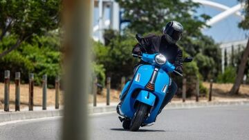 Δοκιμάζουμε την ισχυρότερη Vespa - Πόσο κοστίζει;