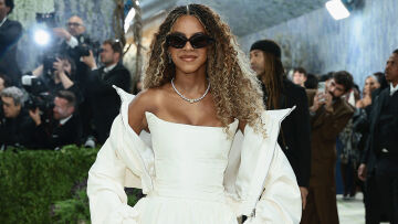 Η Blue Ivy Carter ήταν μία από τις νεότερες καλεσμένες στην ιστορία του Met Gala - Τι φόρεσε