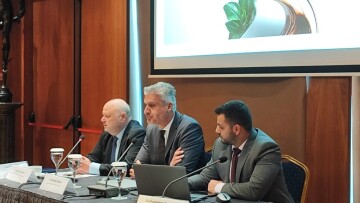 ΕΛΒΑΛΧΑΛΚΟΡ: Αντέχει στο σοκ της Μέσης Ανατολής με αμετάβλητη παραγωγή και αυξημένη ζήτηση