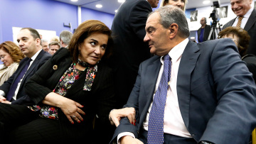 Απών ο Κώστας Καραμανλής από το συνέδριο της Νέας Δημοκρατίας, τι είπε στη συνάντηση με την Ντόρα Μπακογιάννη