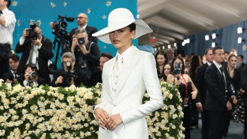 Met Gala 2026: Οι σταρ που απουσίασαν φέτος – Τυχαίο ή χειρονομία διαμαρτυρίας;
