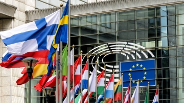 Ευρωπαϊκό Κοινοβούλιο: Πράσινο φως για την απαγόρευση υπηρεσιών AI που δημιουργούν ψεύτικες σεξουαλικές εικόνες